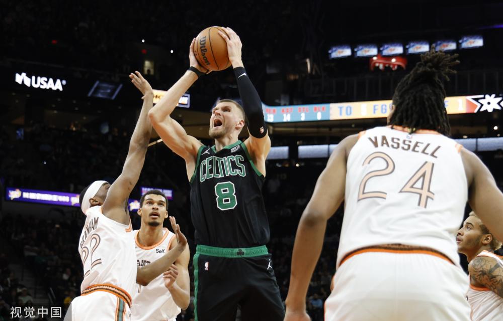 显示出他作 显示出他作