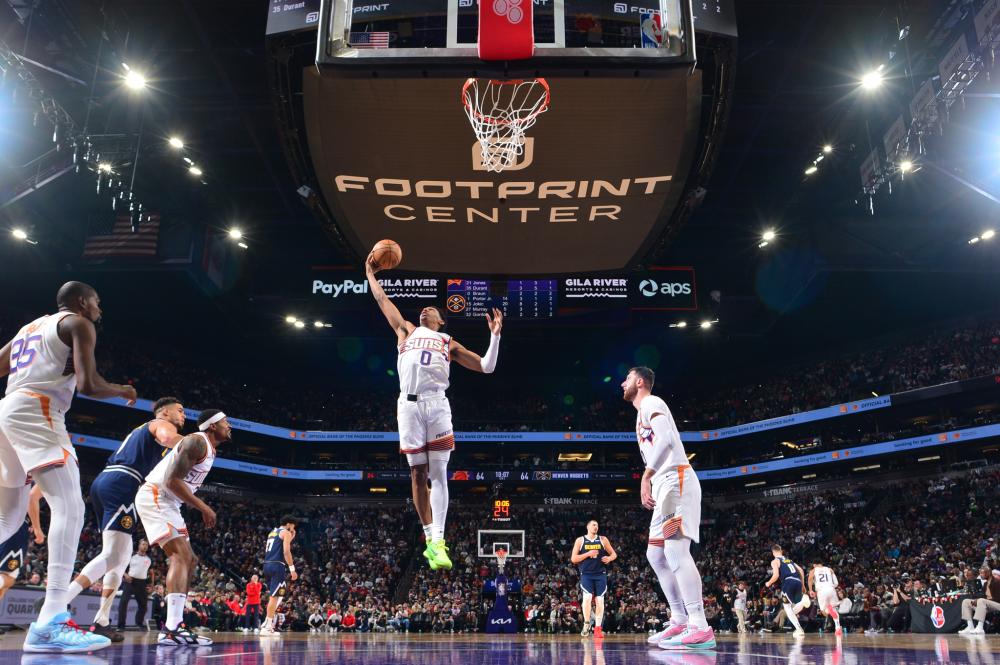 在足球中同 在足球中同